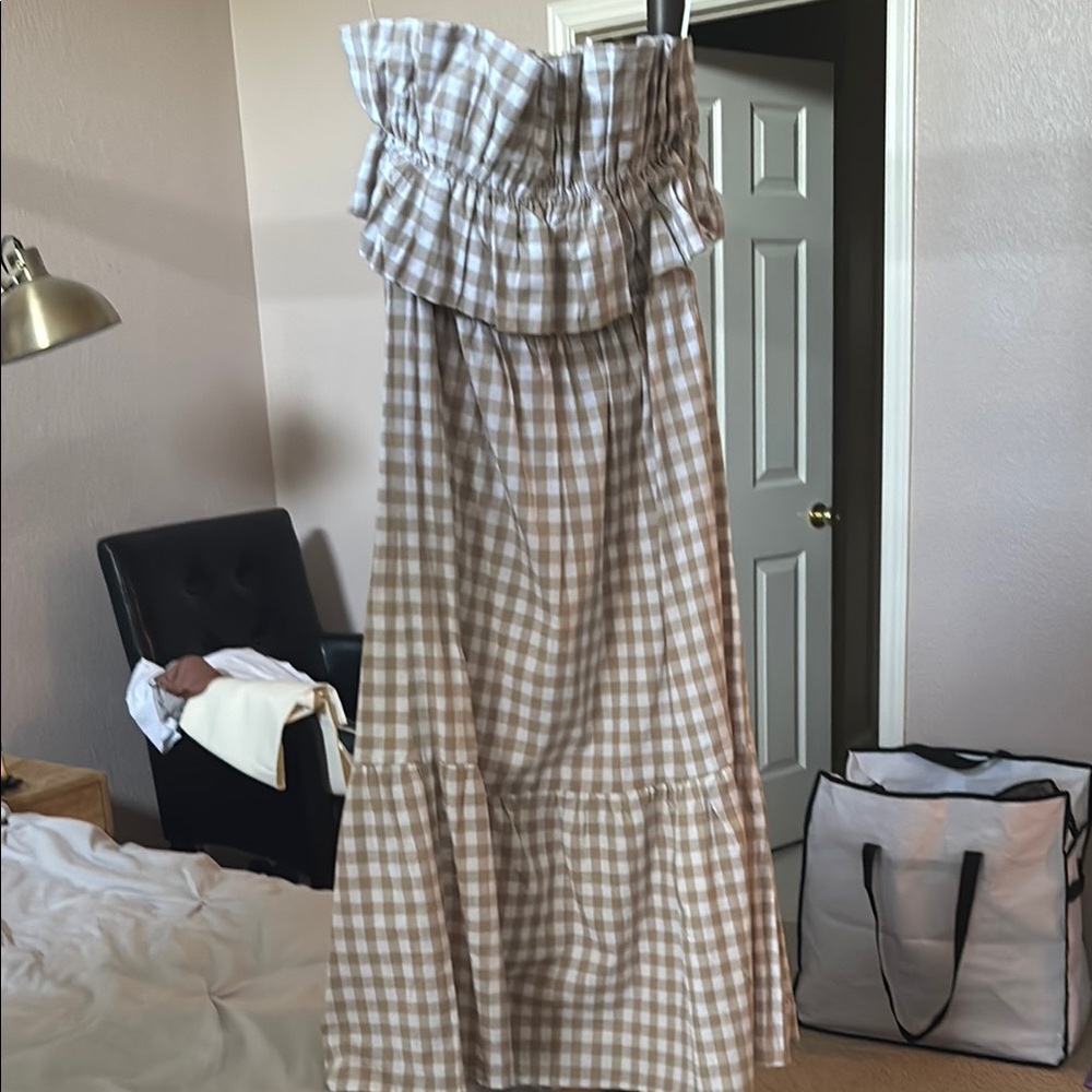 Lush Beige and White Gingham Skirt